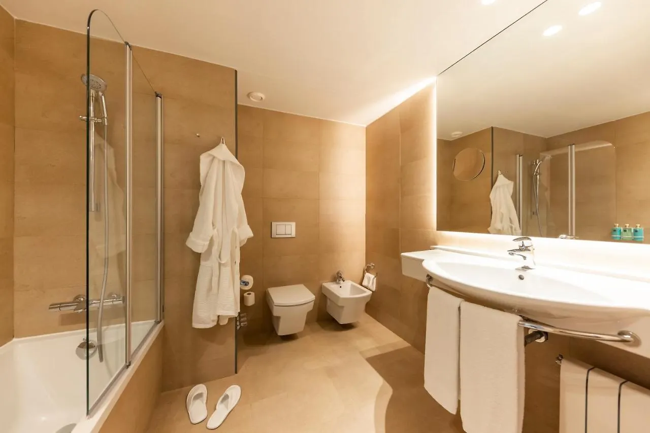 Hotel & Spa Terraza 4 Sup 로지즈 4*,  스페인